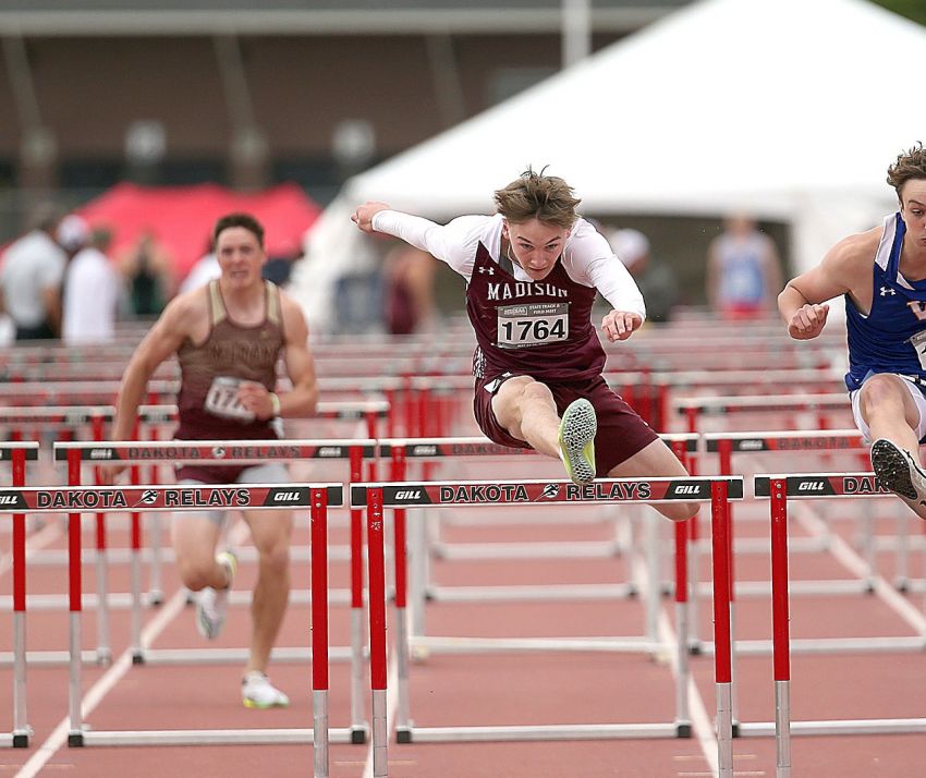 Madisonâ€™s Shane Veenhoff is top South Dakota hurdler at Ruthe Marske Invitational